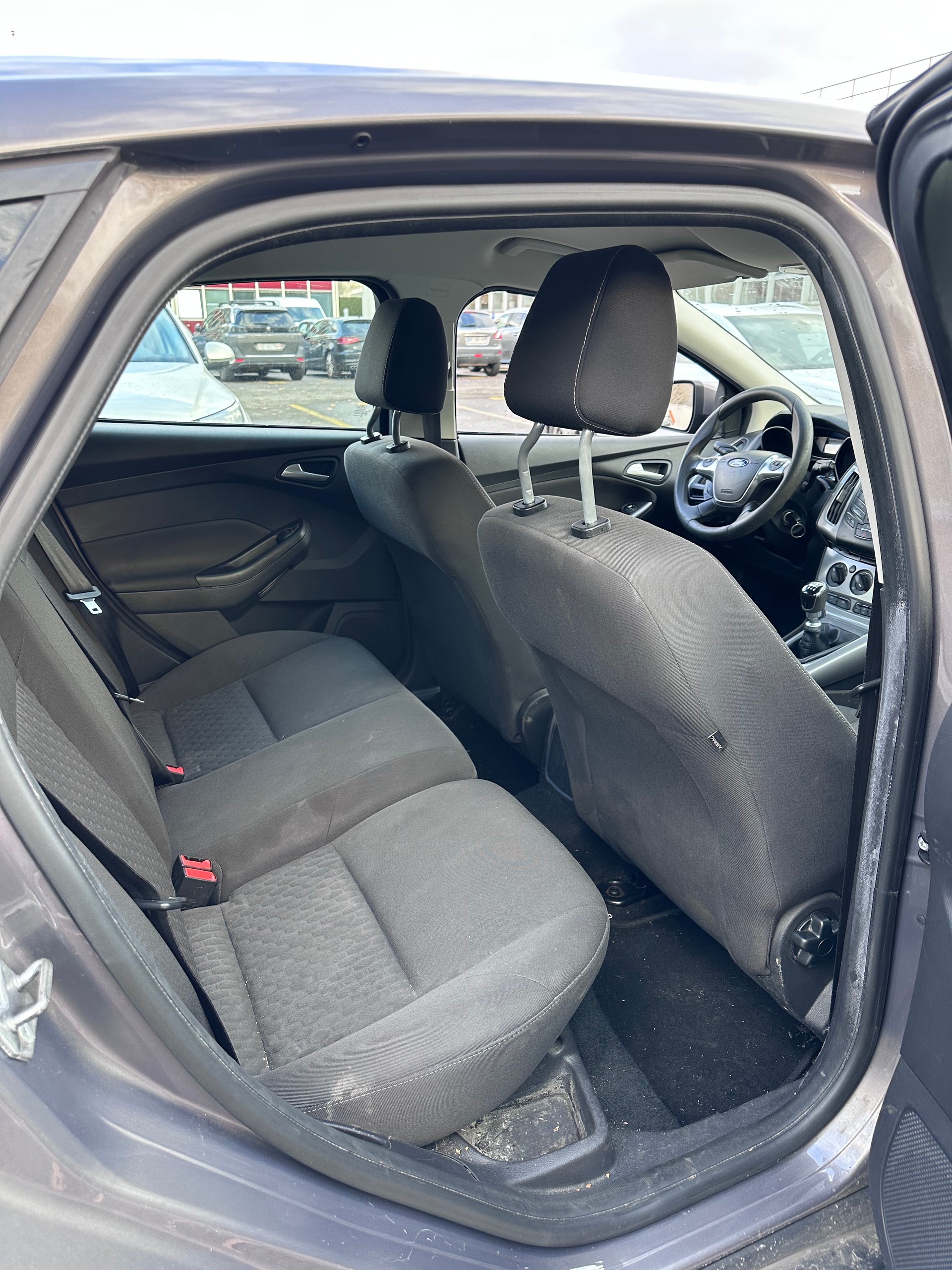 FORD Focus 1.0 SCTi Titanium-image-6