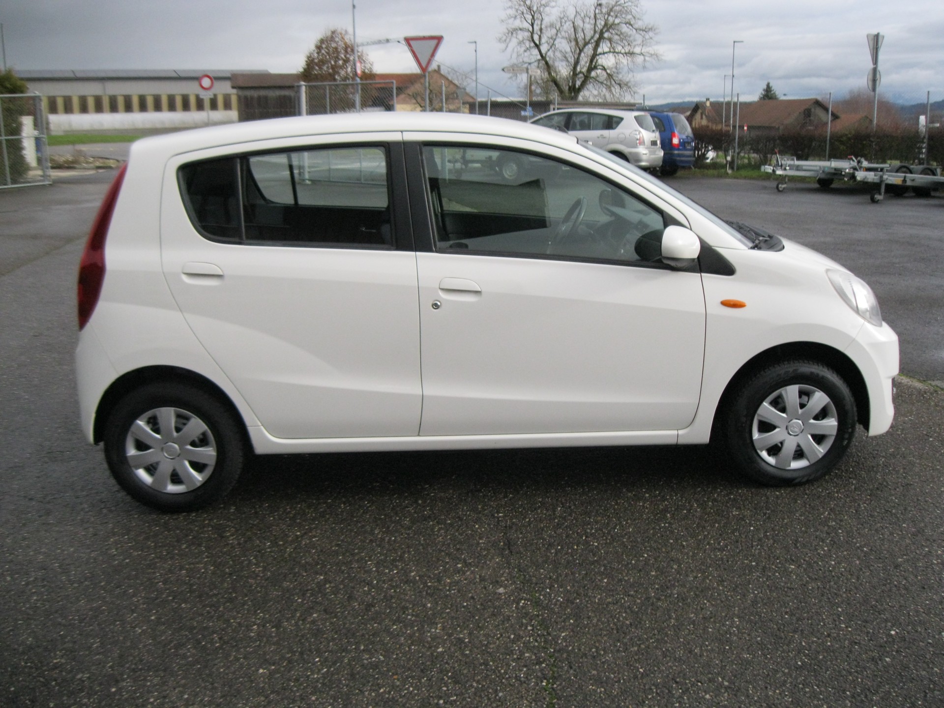 DAIHATSU Cuore 1.0-image-2