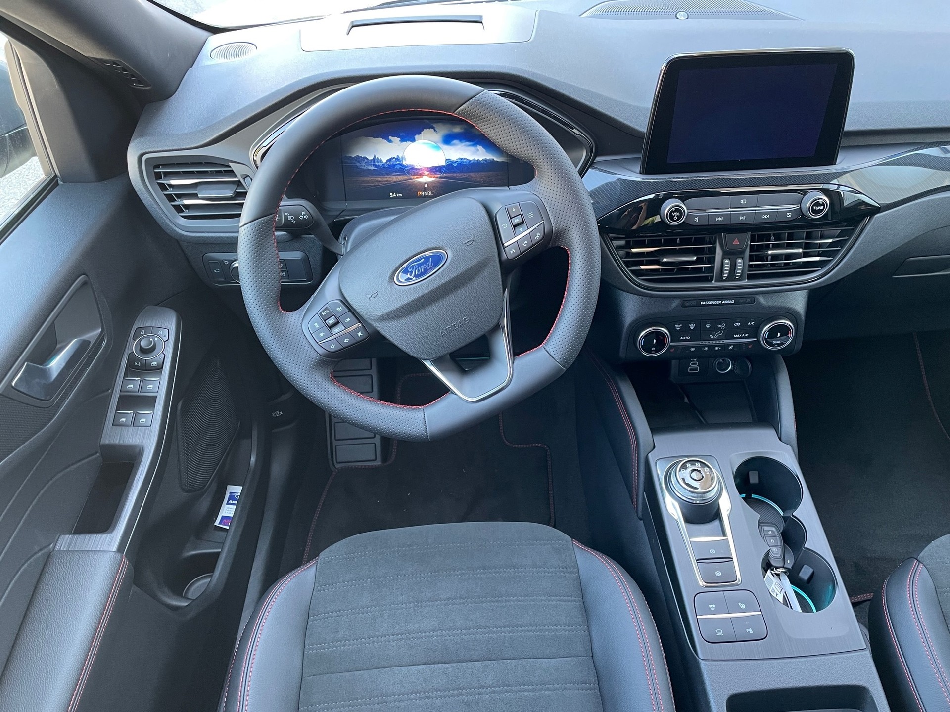 FORD Kuga 2.5 Plug-in Hybrid ST-Line X-image-5