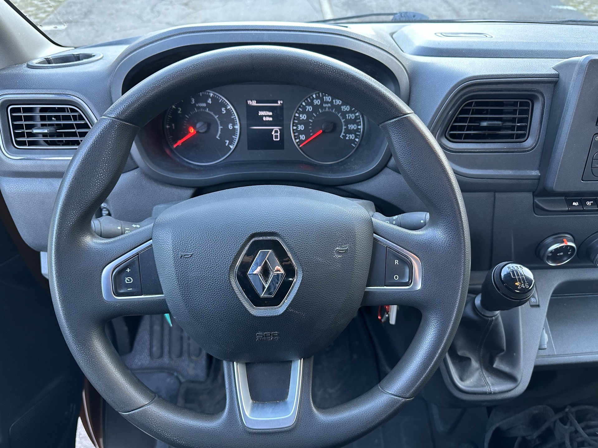 RENAULT Master T35 dCi150 L2-image-12
