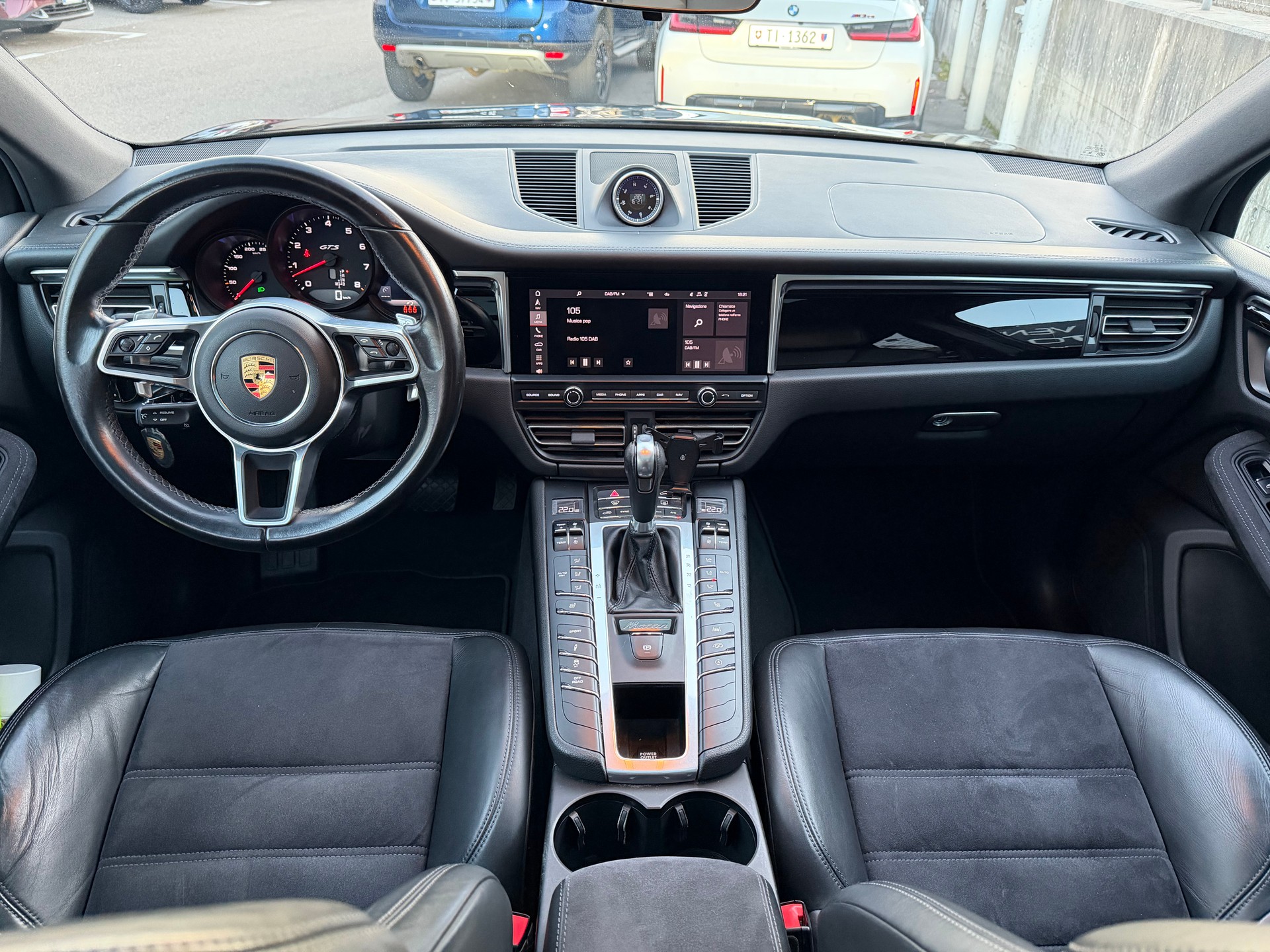 PORSCHE Macan GTS PDK-image-7