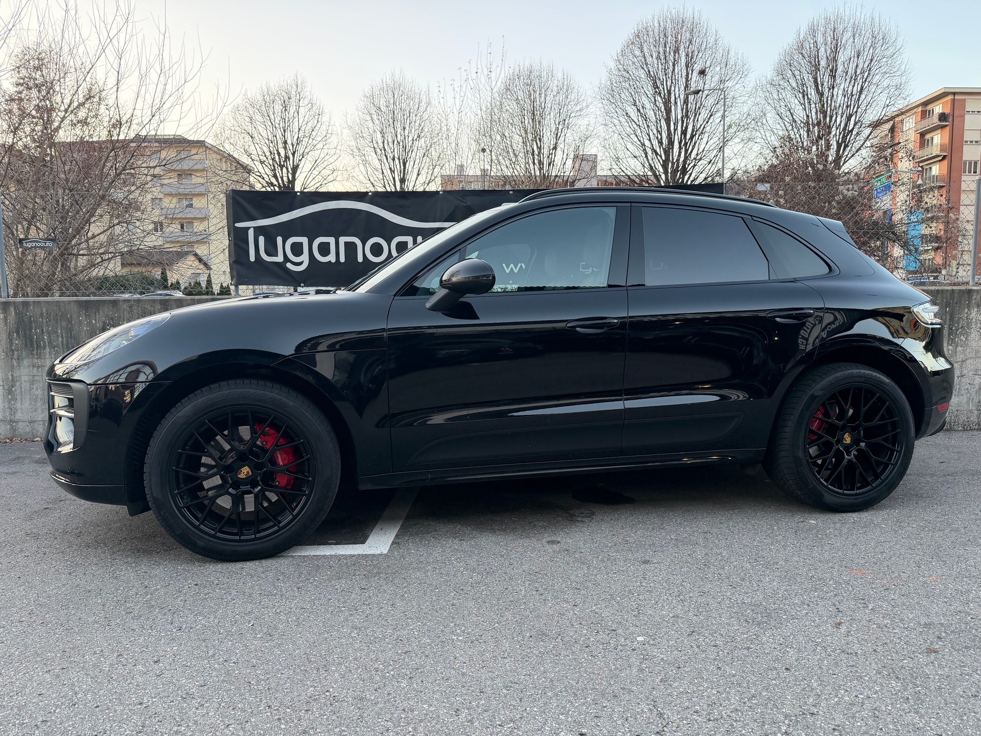PORSCHE Macan GTS PDK-image-2