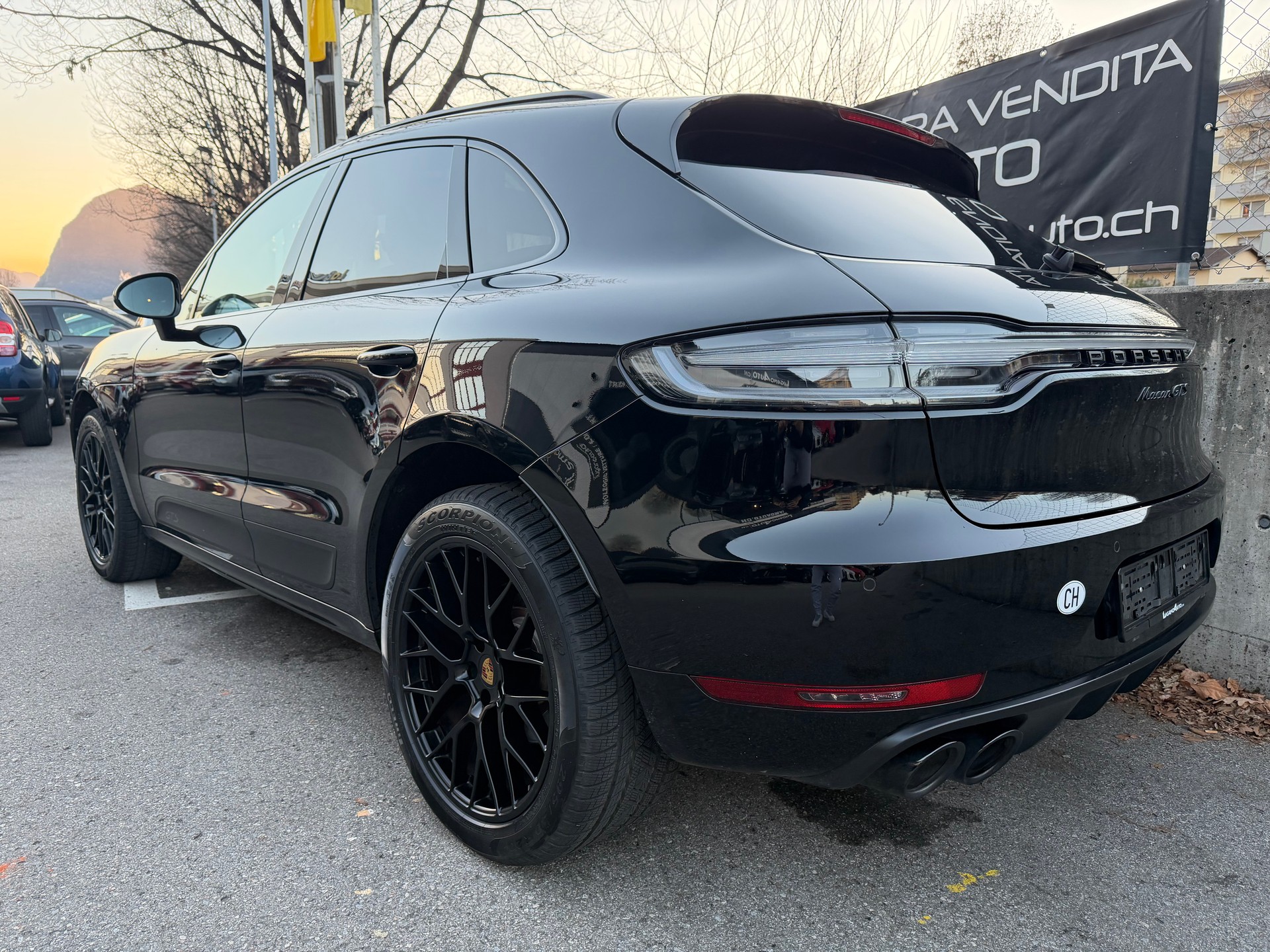 PORSCHE Macan GTS PDK-image-3