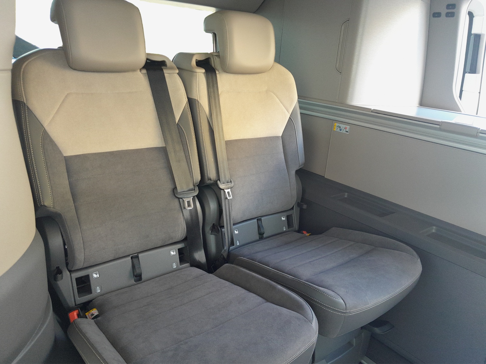 VW California Ocean Liberty eHyb 4 Motion DSG-image-10