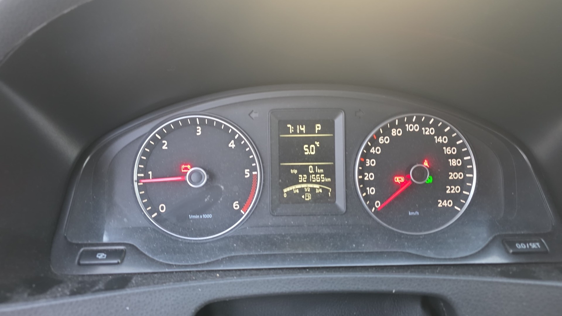 VW T5 2.0 Bi-TDI 4Motion DSG-image-5