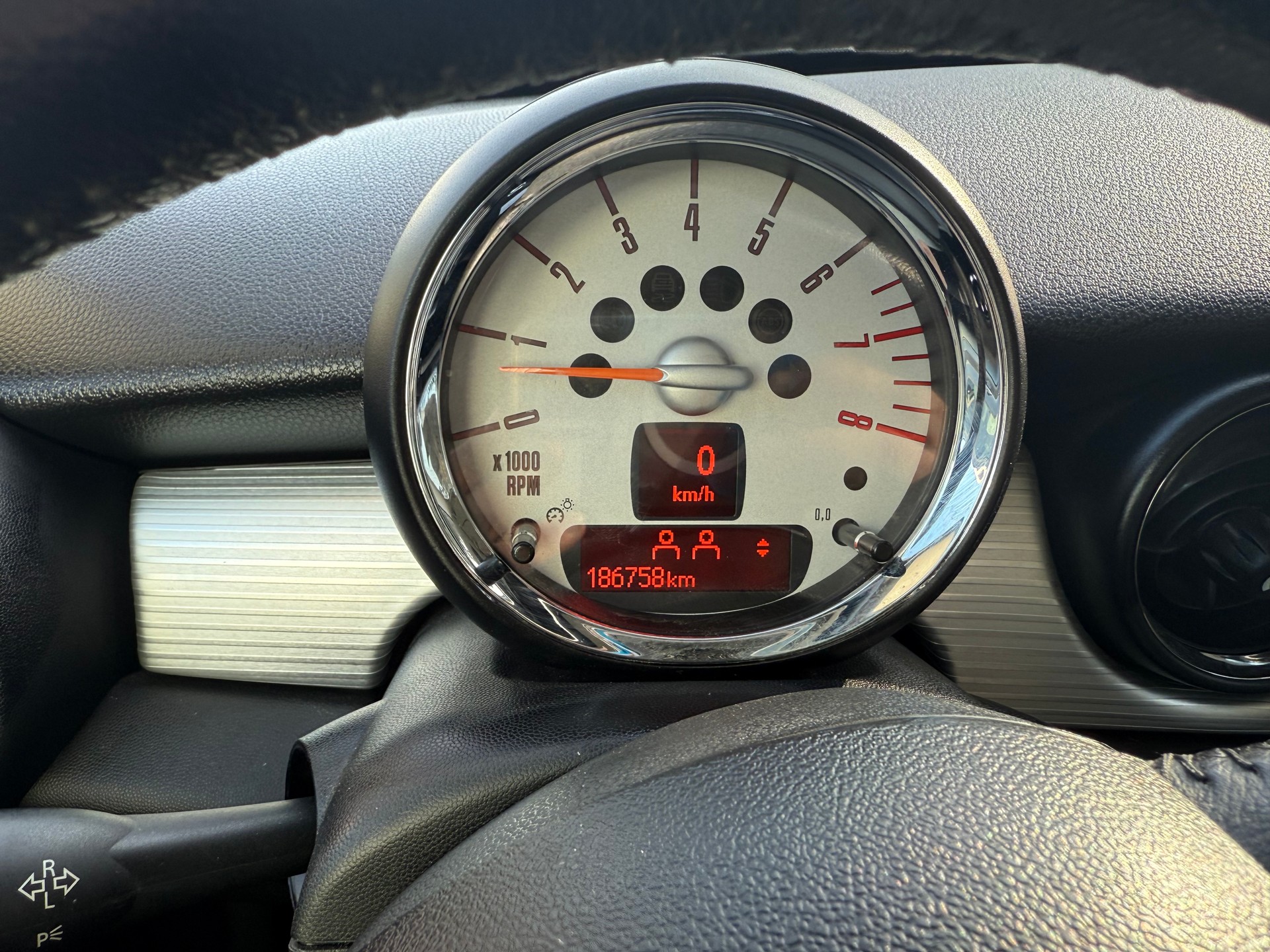 MINI Cooper-image-11