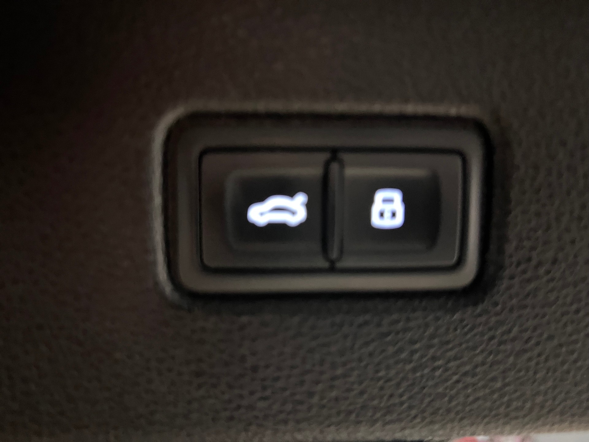 AUDI SQ7 4.0 TDI quattro tiptronic-image-27