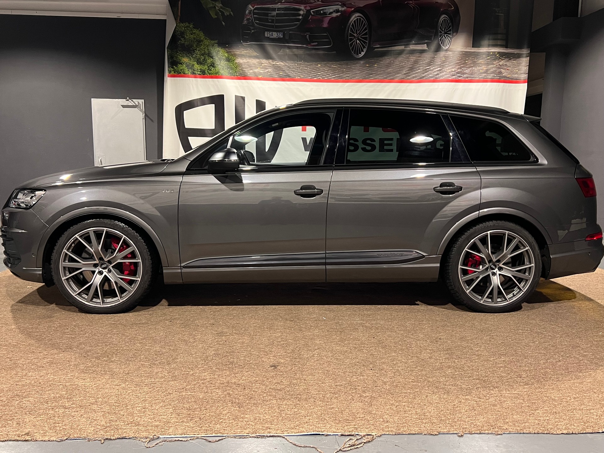 AUDI SQ7 4.0 TDI quattro tiptronic-image-6