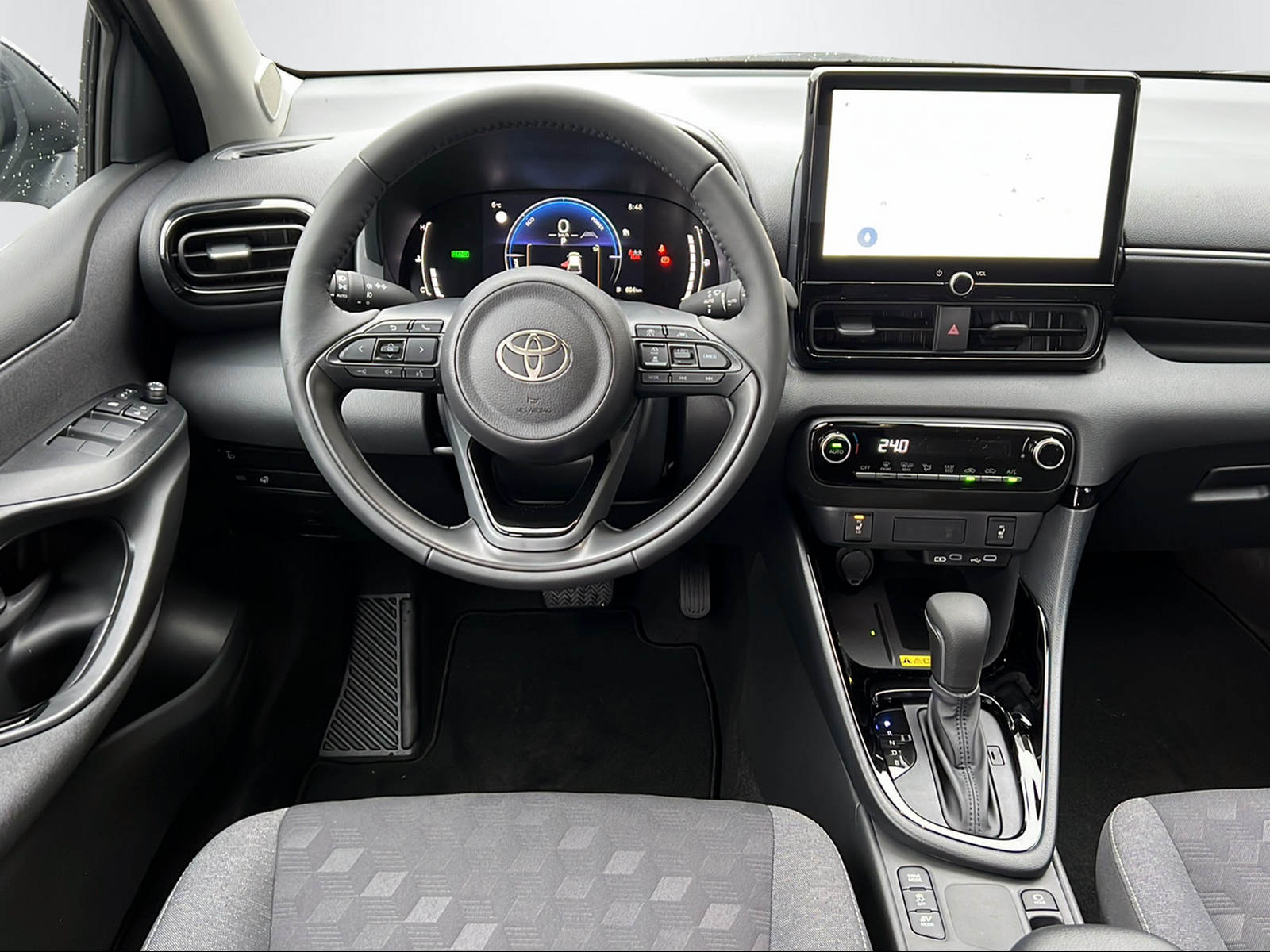 TOYOTA Yaris 1.5 VVT-i HSD Trend-image-12