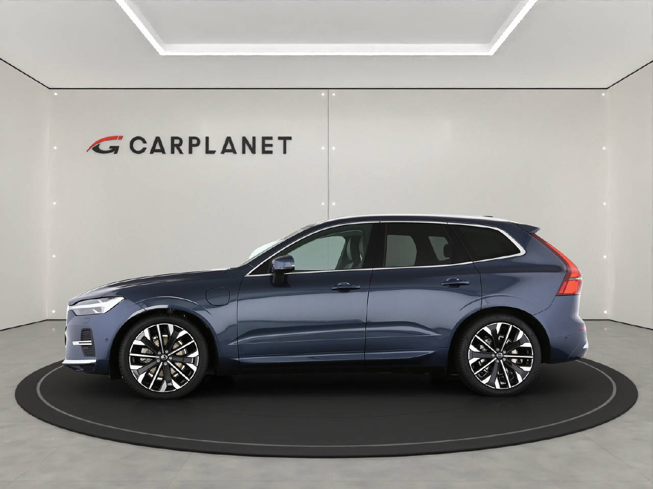VOLVO XC60 2.0 T6 TE Ultra Bright eAWD-image-1