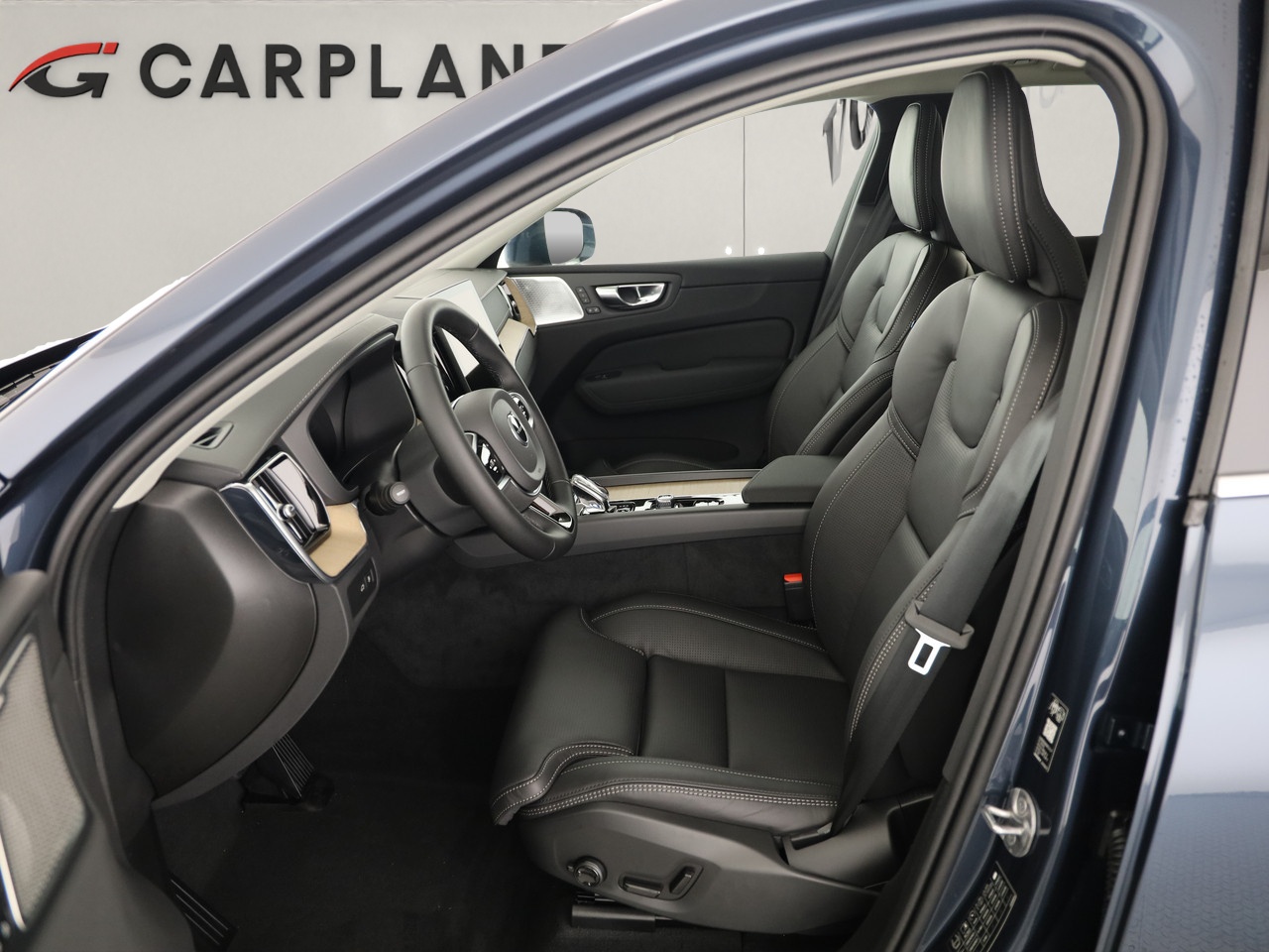VOLVO XC60 2.0 T6 TE Ultra Bright eAWD-image-5