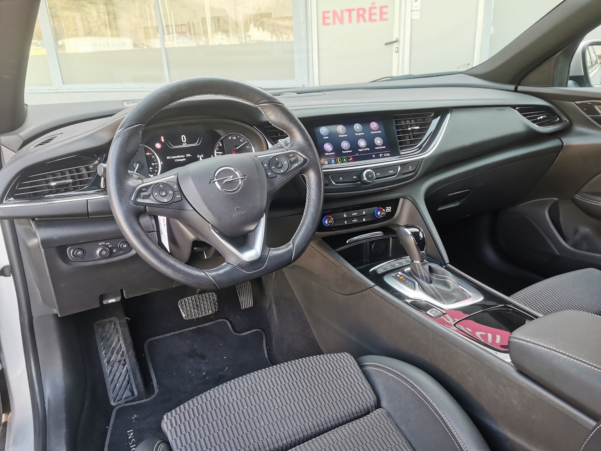 OPEL Insignia 1.6 T Sports Tourer Excellence Automatic-image-1