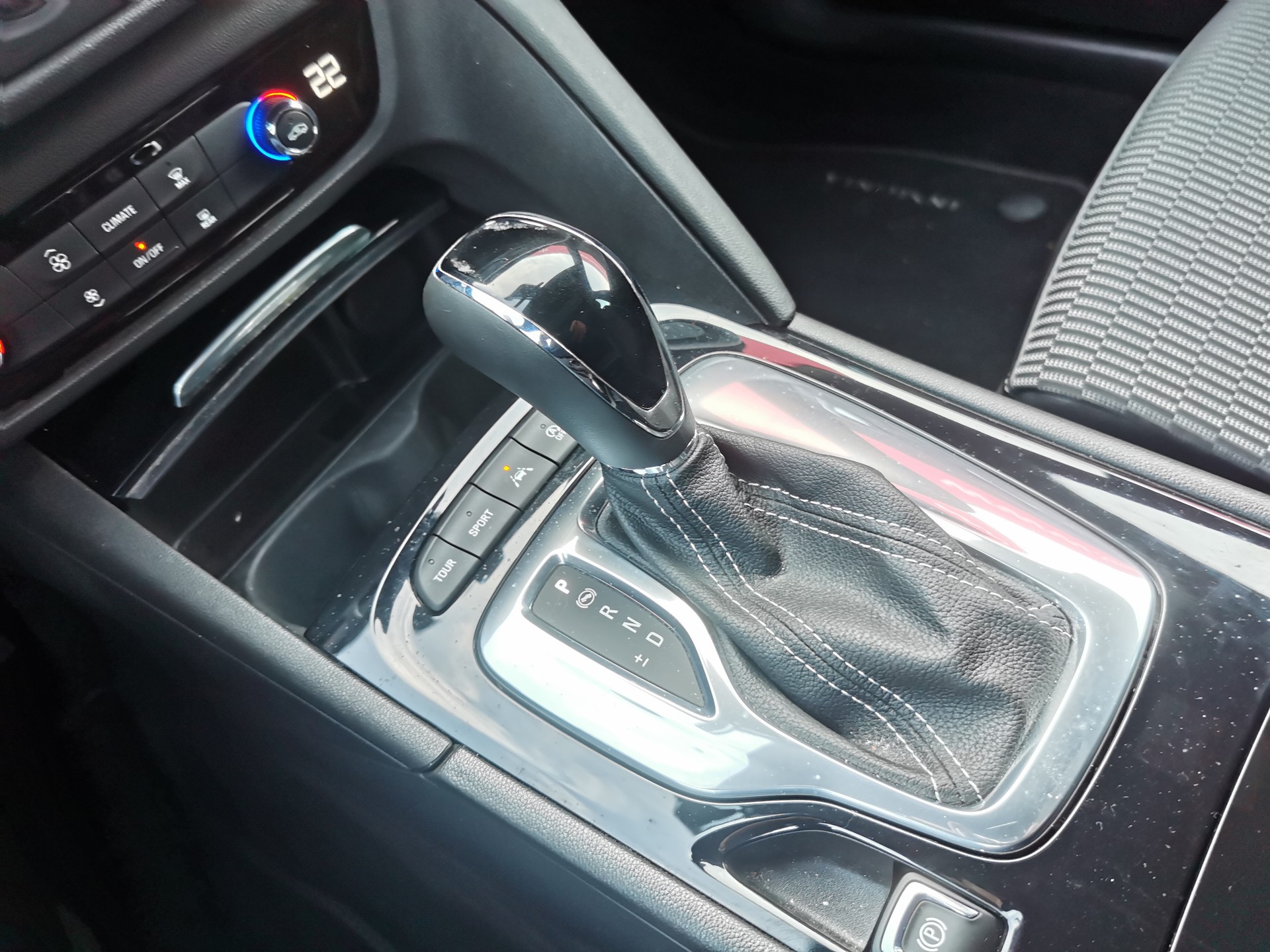 OPEL Insignia 1.6 T Sports Tourer Excellence Automatic-image-6