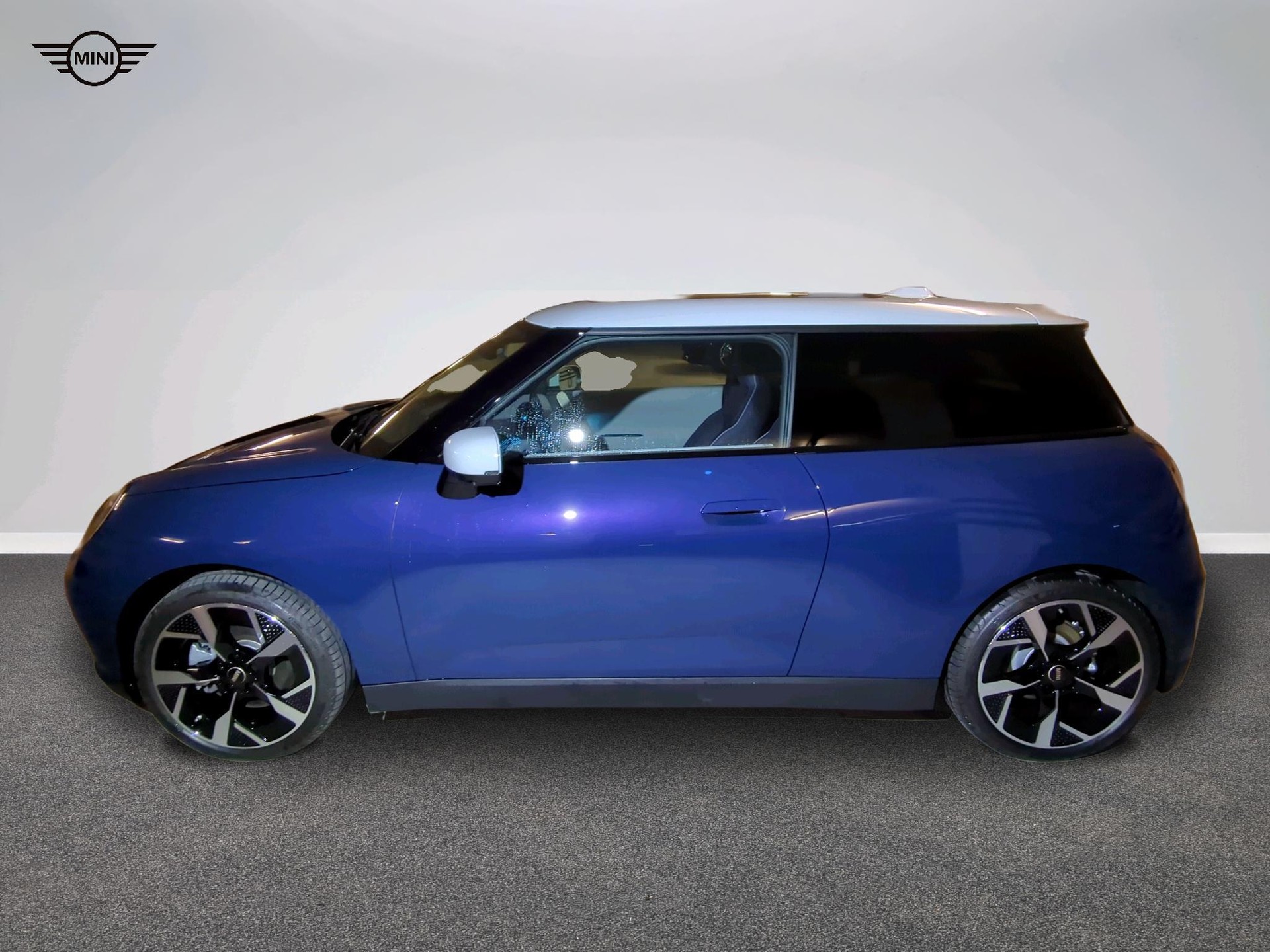 MINI Cooper SE-image-1