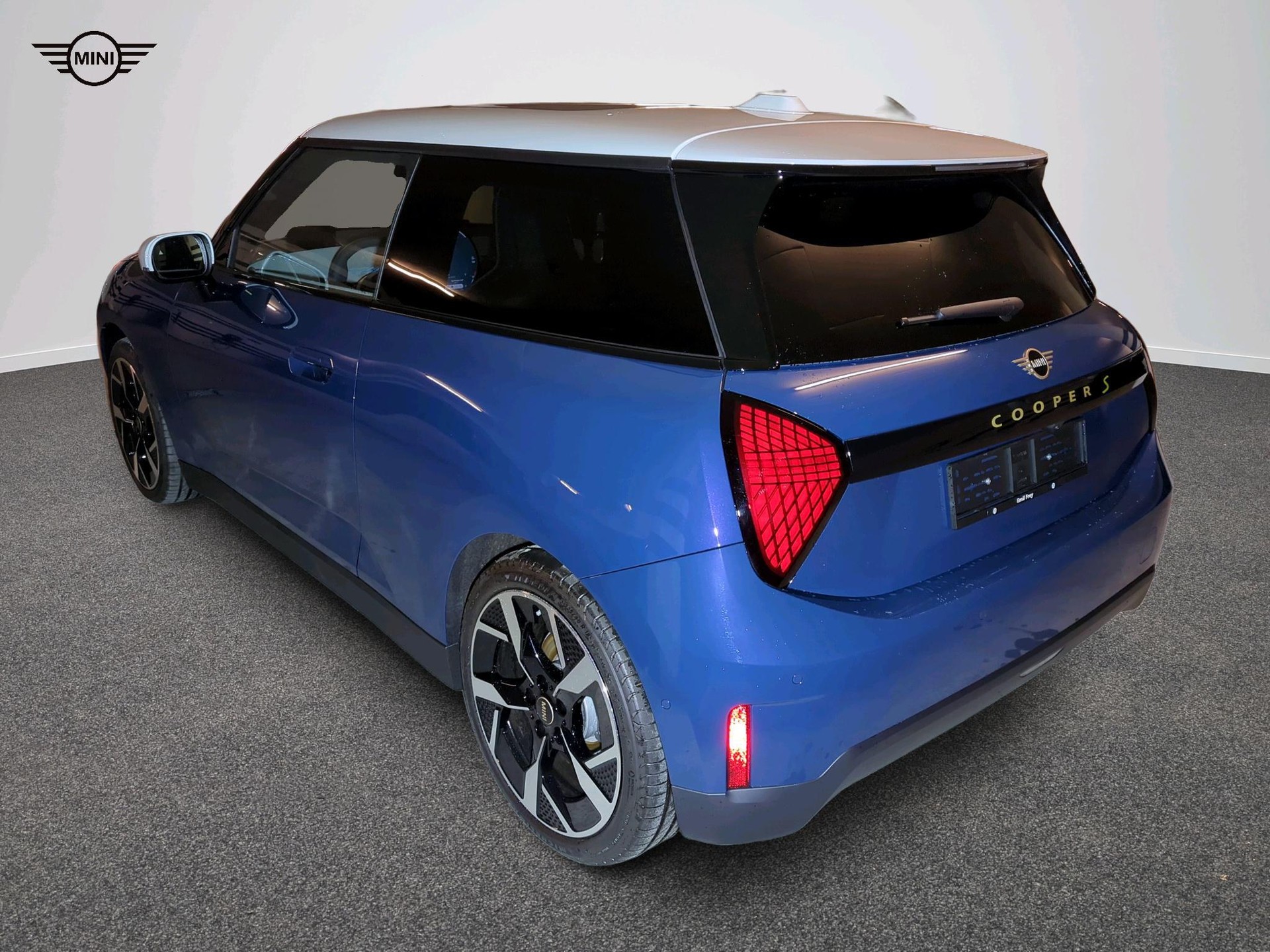 MINI Cooper SE-image-3