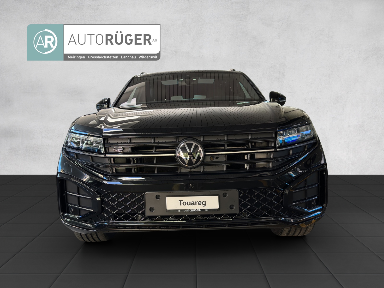 VW Touareg 3.0 TDI R-Line Tiptronic-image-1