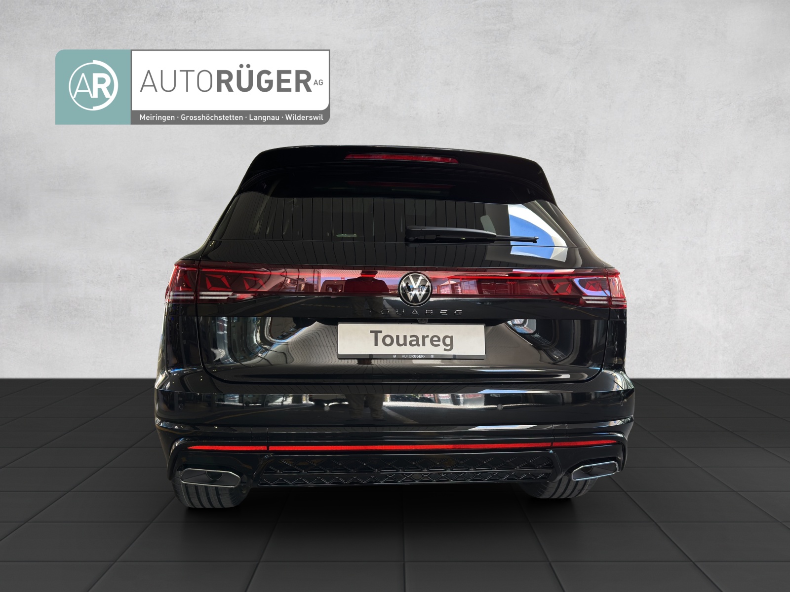 VW Touareg 3.0 TDI R-Line Tiptronic-image-4
