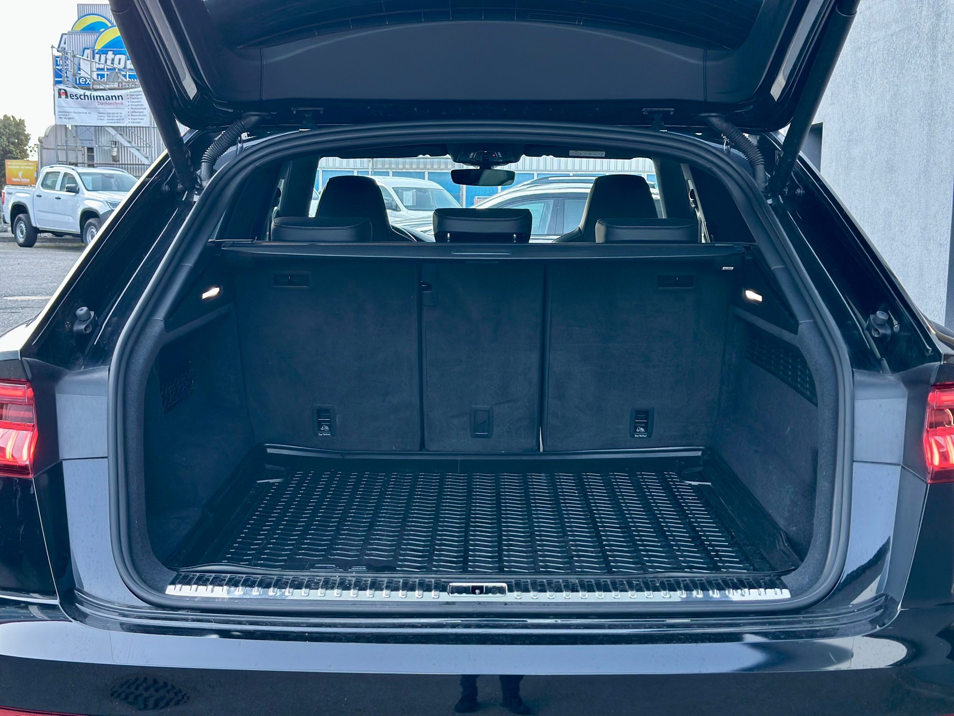 AUDI Q8 50 TDI quattro tiptronic-image-8