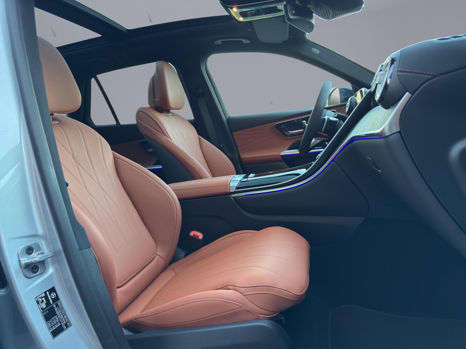 MERCEDES-BENZ GLC 220 d AMG Line 4matic-image-17