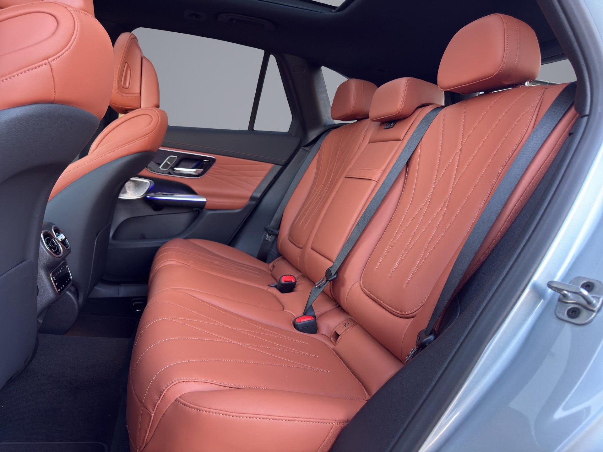 MERCEDES-BENZ GLC 220 d AMG Line 4matic-image-13
