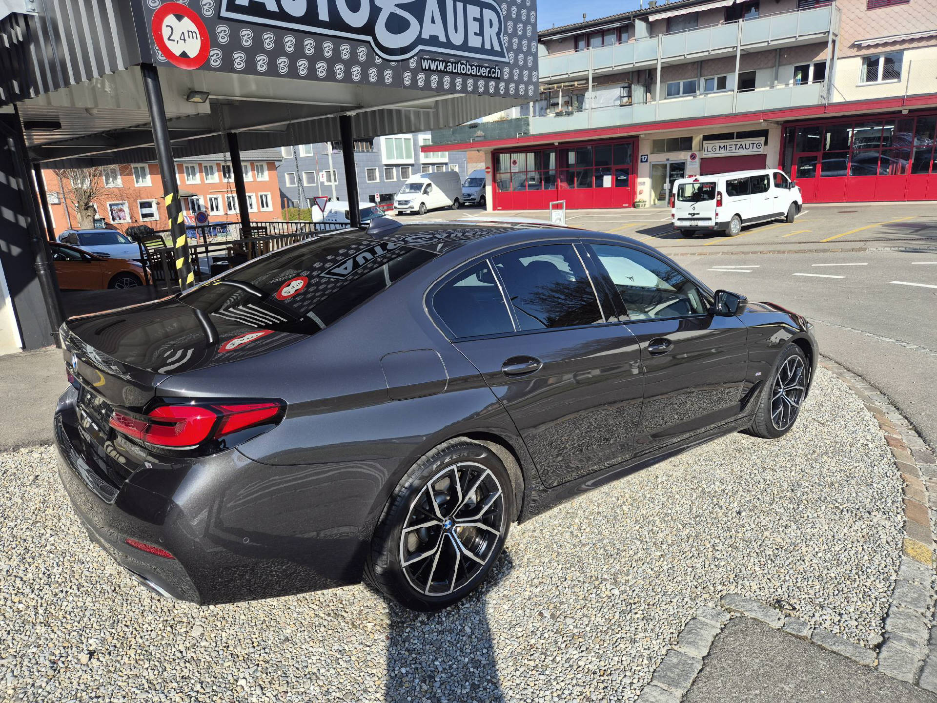 BMW 520d xDrive M-Sport-image-5