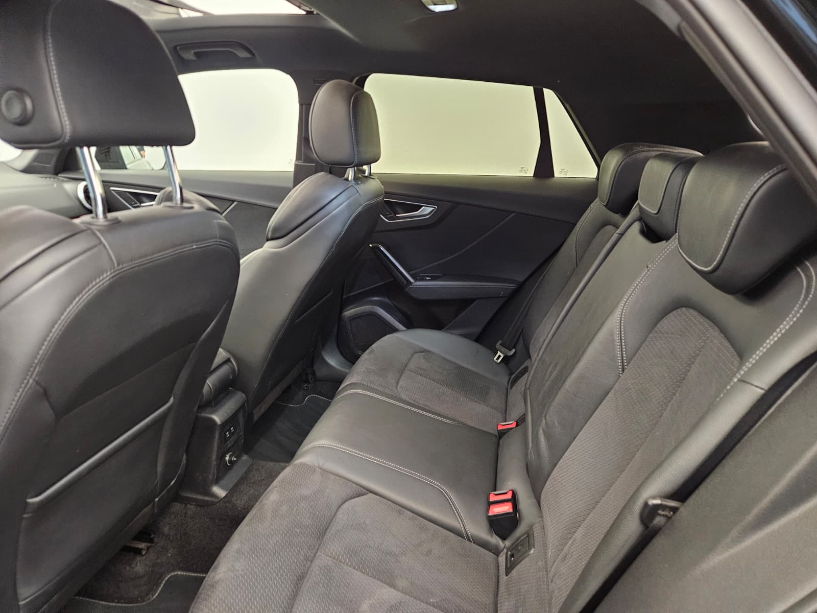 AUDI Q2 40 TFSI S line Attraction quattro S-tronic-image-12