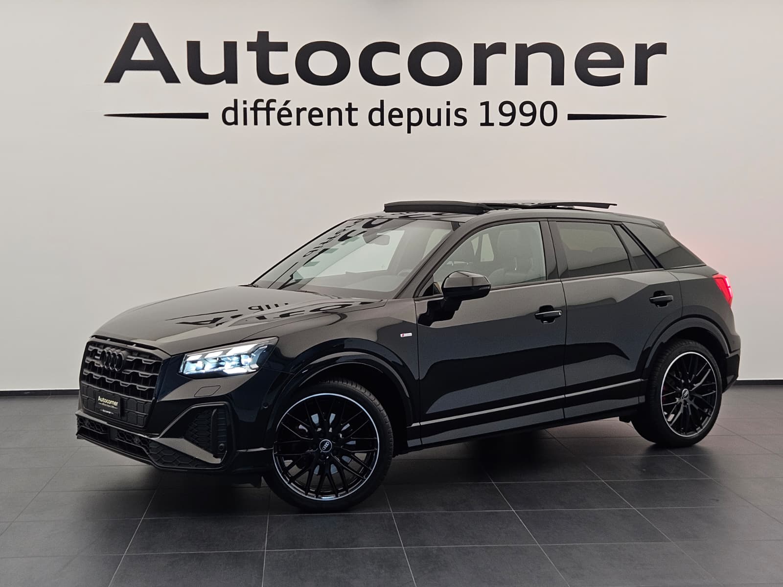 AUDI Q2 40 TFSI S line Attraction quattro S-tronic-image-0