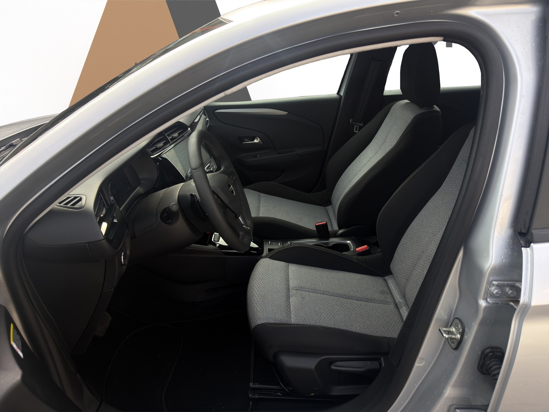 OPEL Corsa 1.2 T Edition-image-8