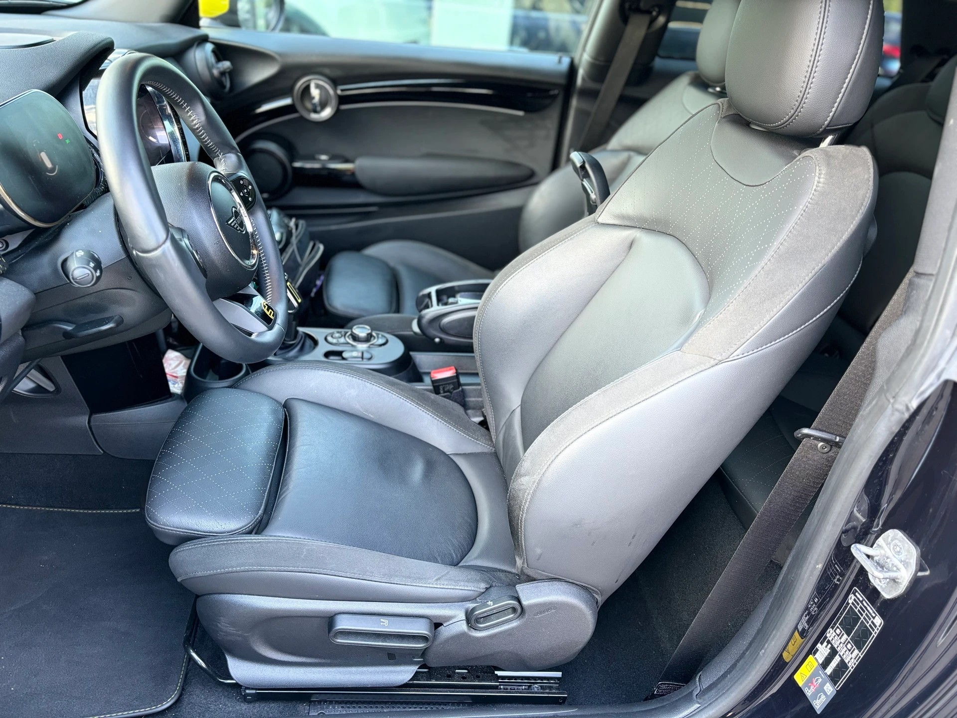 MINI Cooper SE-image-5