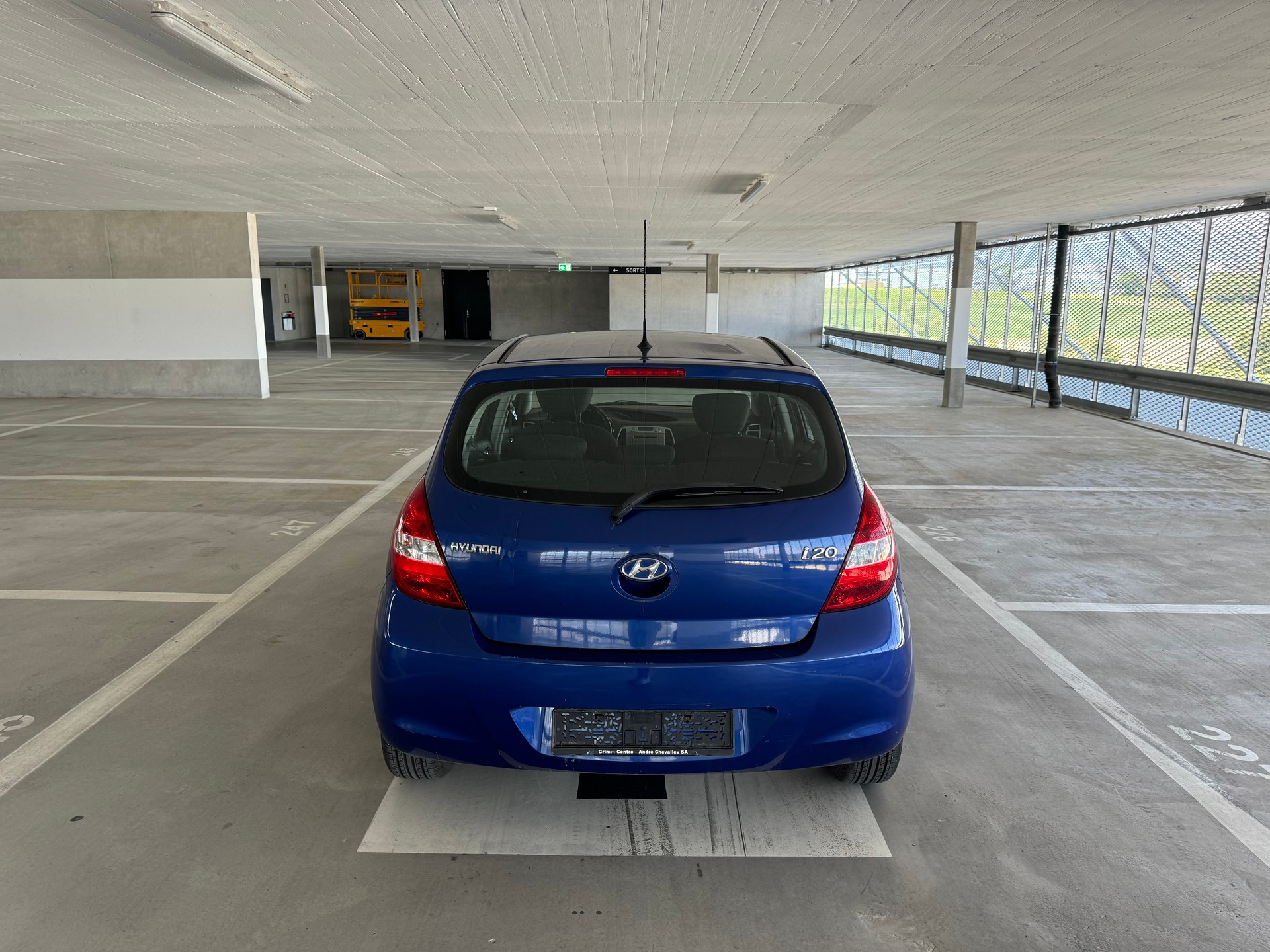 HYUNDAI i20 1.4 Style Automatic-image-6