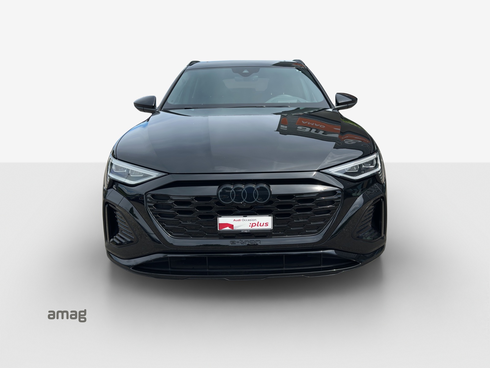 AUDI Q8 Sportback 55 e-tron Black Edition quattro-image-7
