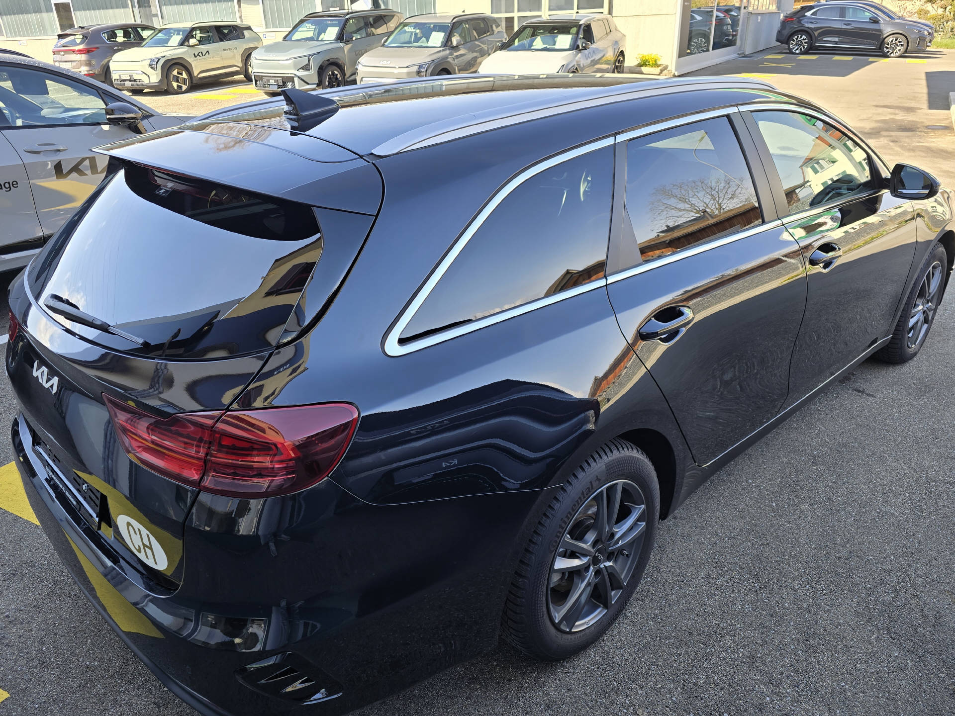 KIA Ceed SW 1.5 T-GDi Power-image-3