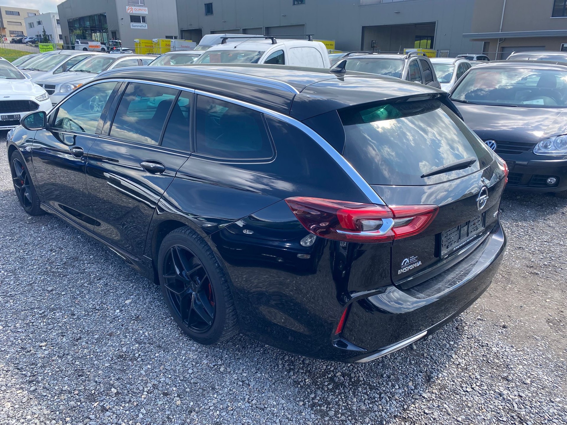 OPEL Insignia 2.0 T Sports Tourer GSi Automatic-image-3