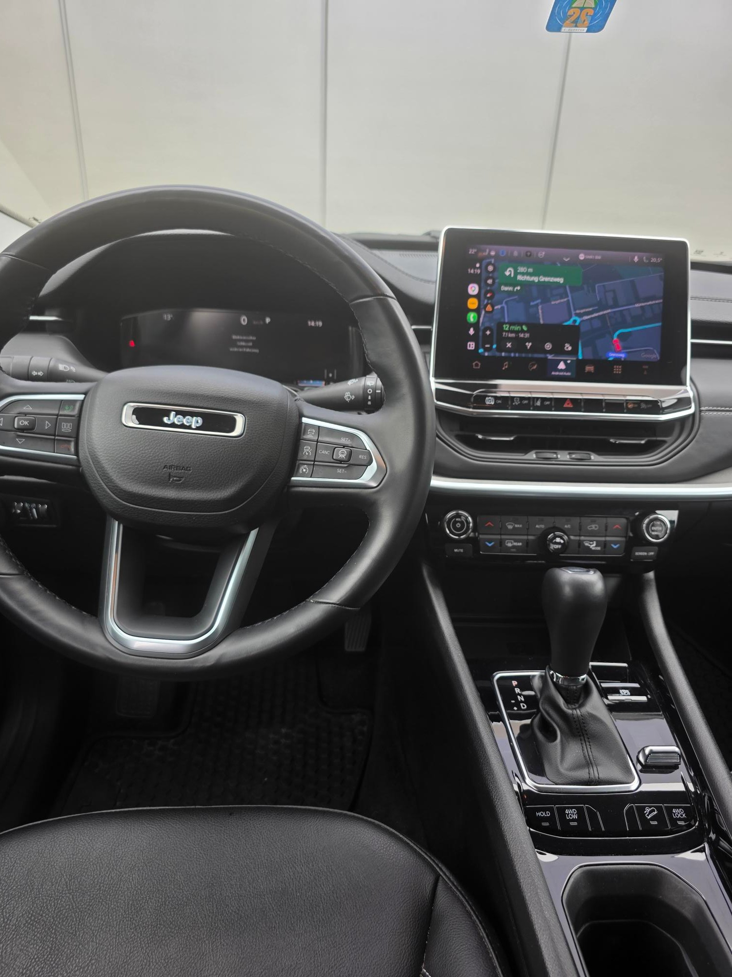 JEEP Jeep Compass 4xe Limited Plus AWD | 240 PS | 8-fach bereift | 360° Kamera-image-6