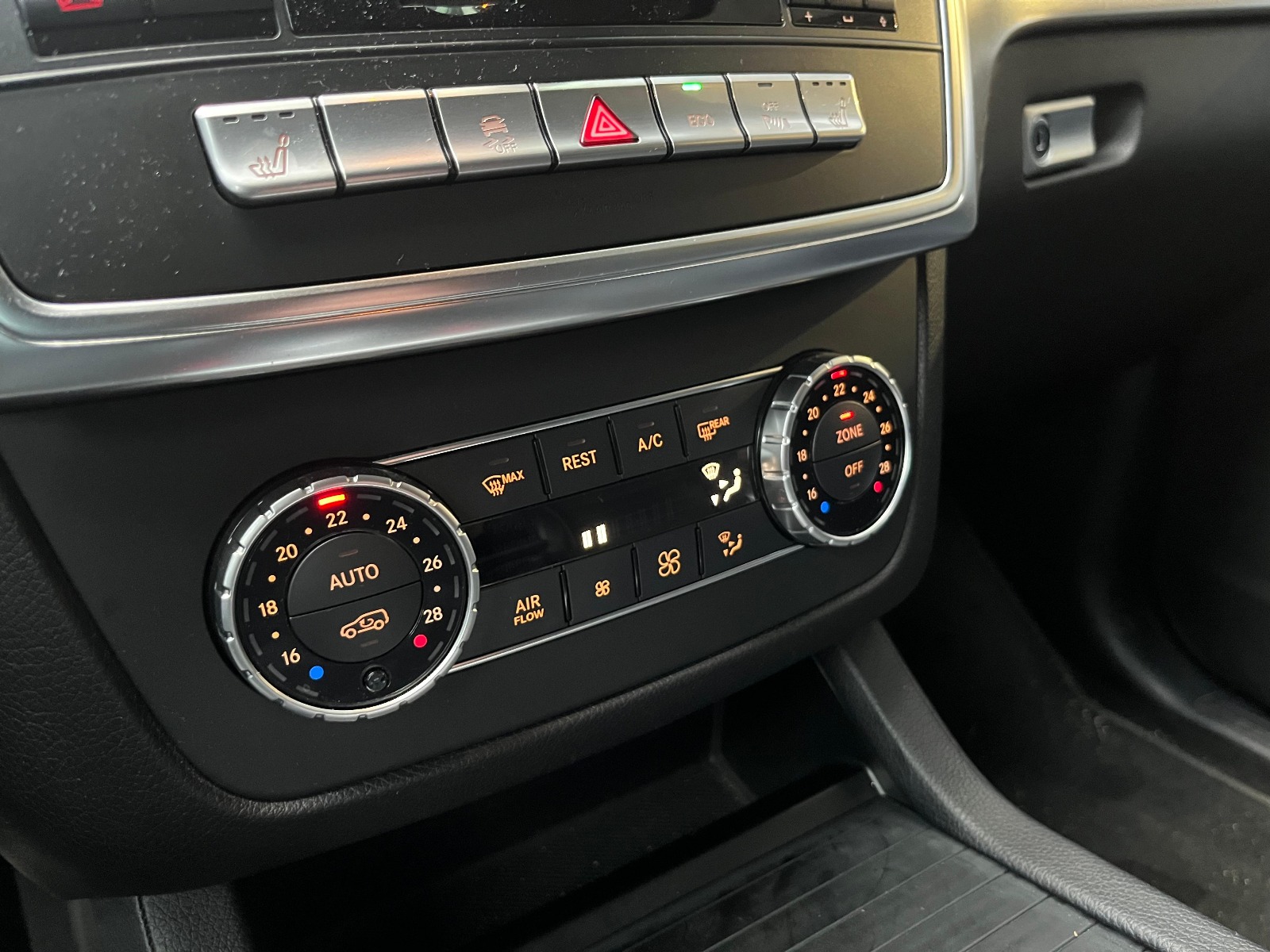 MERCEDES-BENZ ML 350 BlueTEC Executive 4Matic 7G-Tronic-image-16