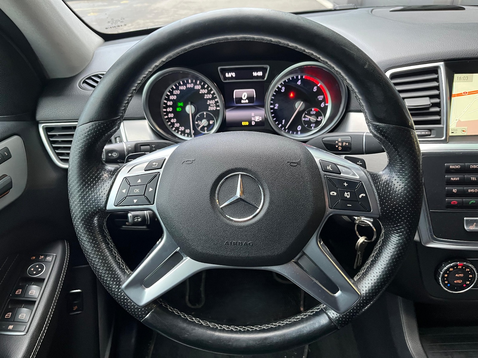 MERCEDES-BENZ ML 350 BlueTEC Executive 4Matic 7G-Tronic-image-13