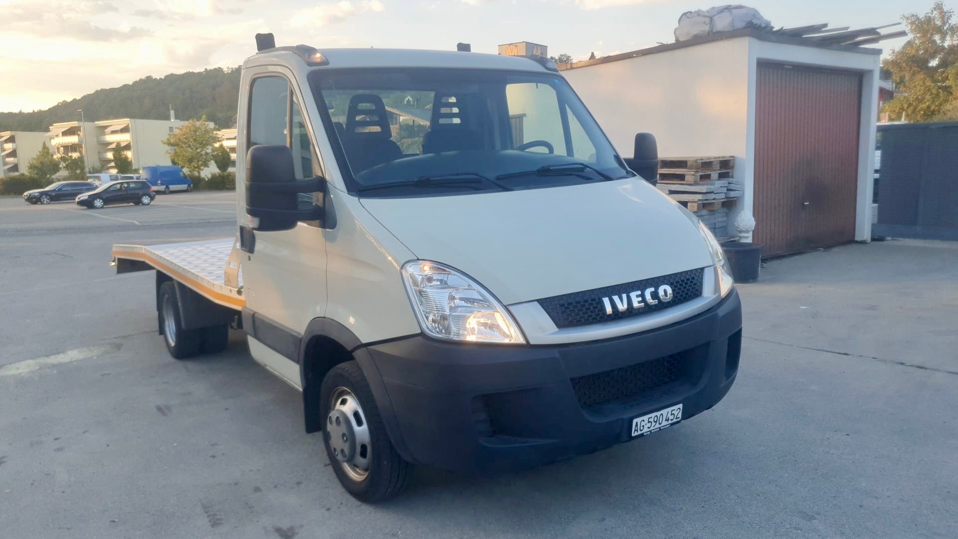 IVECO 35 C 15-image-1
