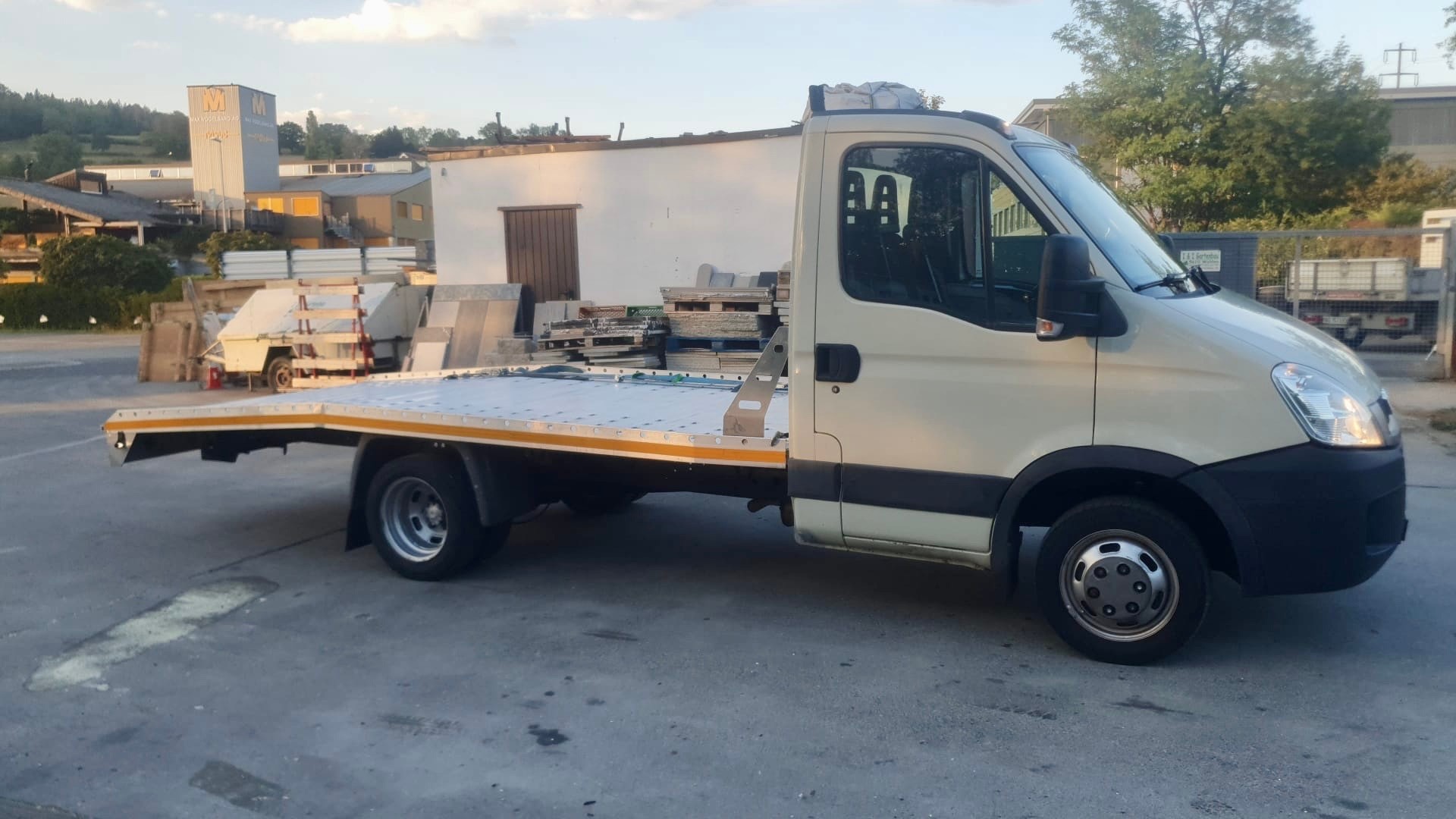 IVECO 35 C 15-image-3