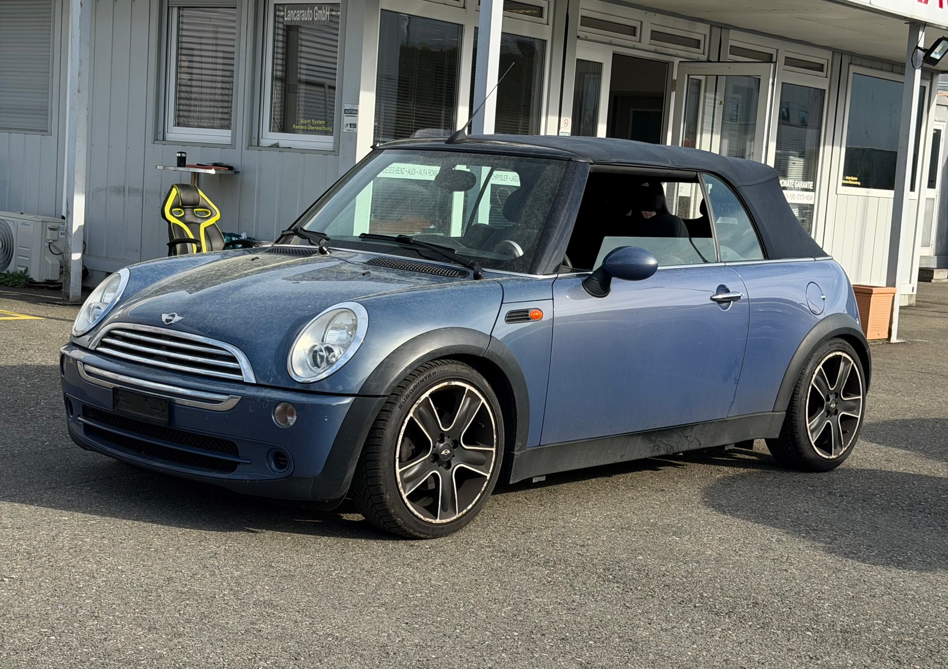 MINI Cooper Cabriolet-image-0