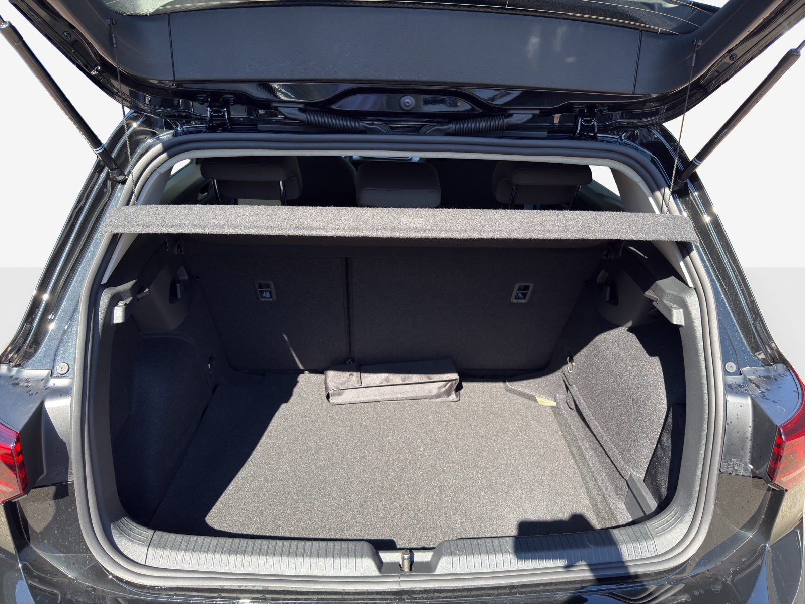 VW Polo 1.0 TSI Life DSG-image-12
