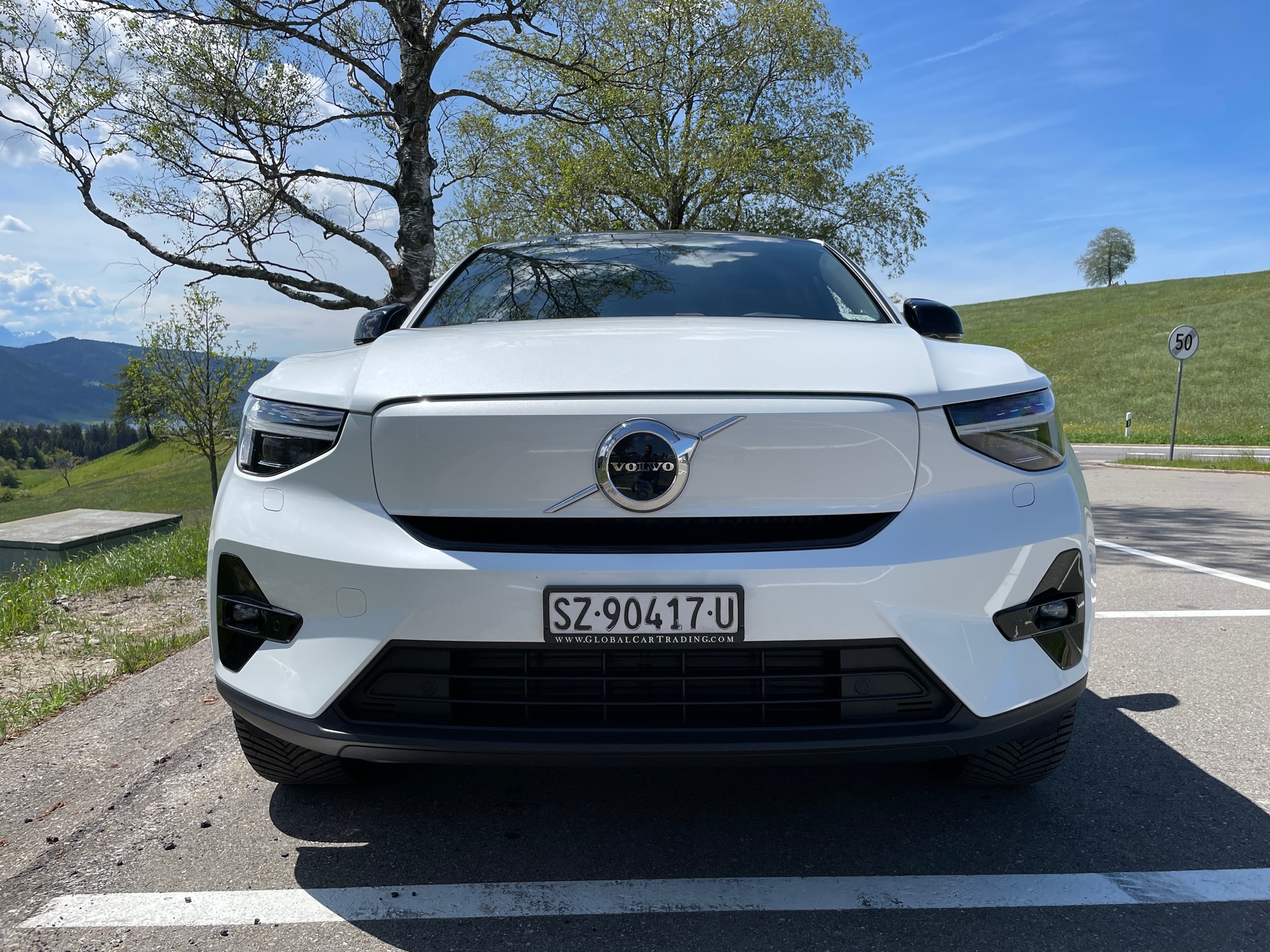 VOLVO C40 Recharge P8 Twin AWD Pure Electric Ultimate-image-1