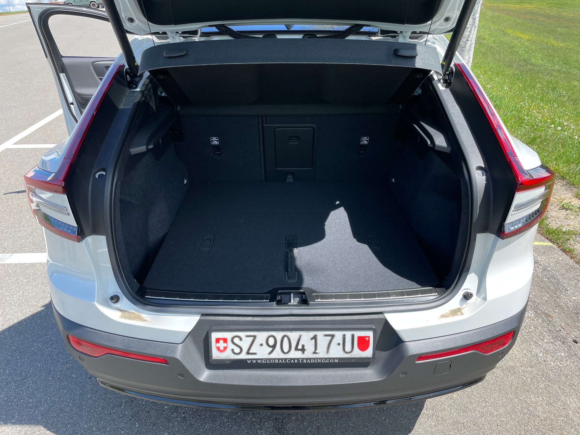 VOLVO C40 Recharge P8 Twin AWD Pure Electric Ultimate-image-6