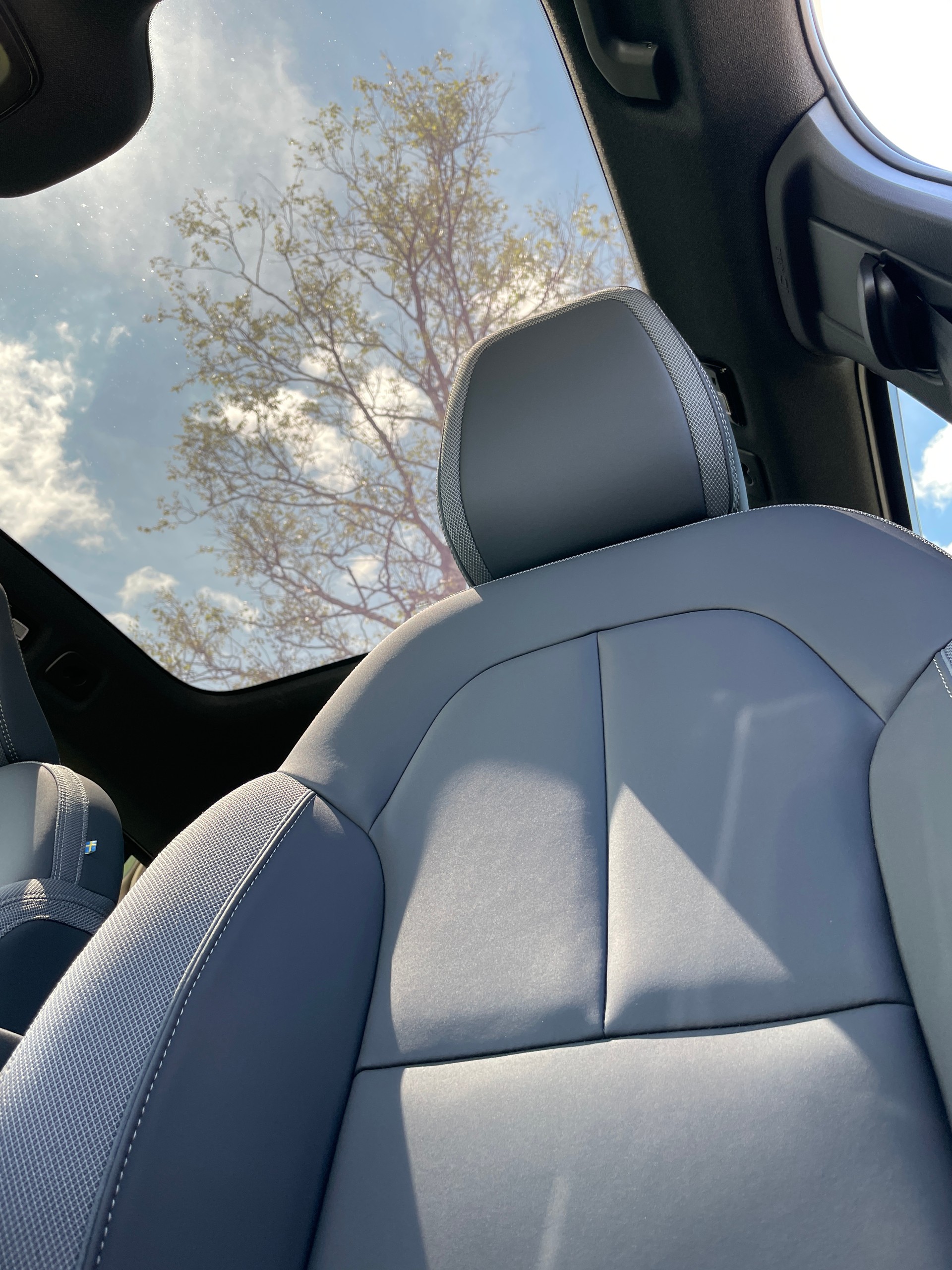 VOLVO C40 Recharge P8 Twin AWD Pure Electric Ultimate-image-13