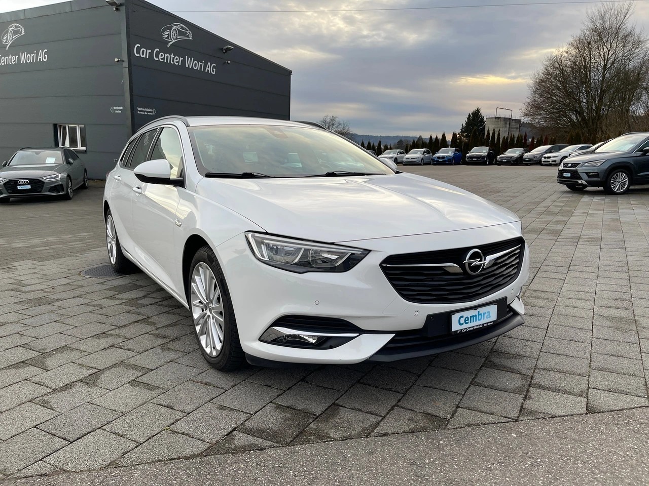 OPEL Insignia 2.0 CDTI Sports Tourer Edition Automatic-image-5