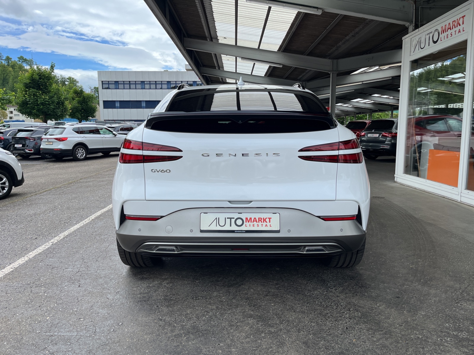 GENESIS GV60 77.4 kWh Sport Plus AWD-image-14