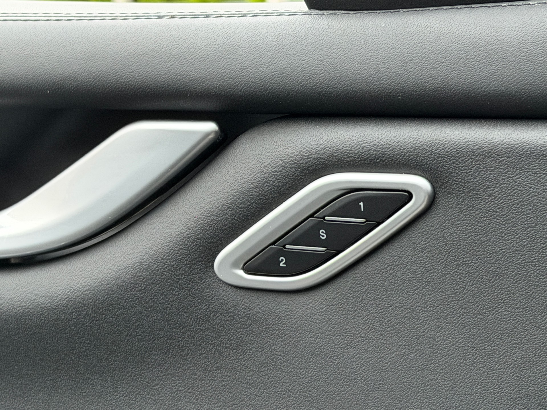 MASERATI Ghibli S Q4 3.0 V6 Automatica / aus 1.Hand-image-22