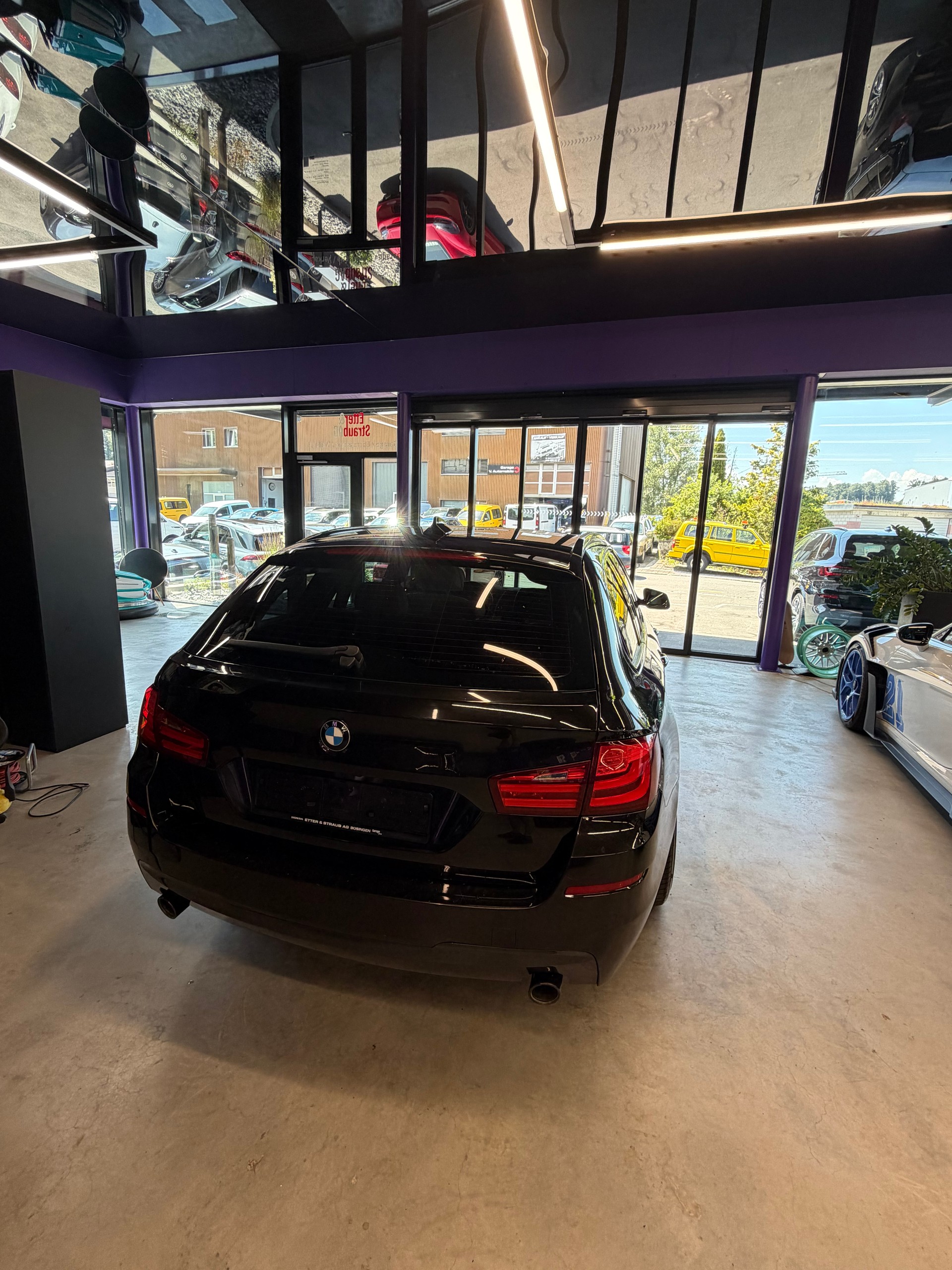 BMW 535d xDrive Touring Steptronic-image-3