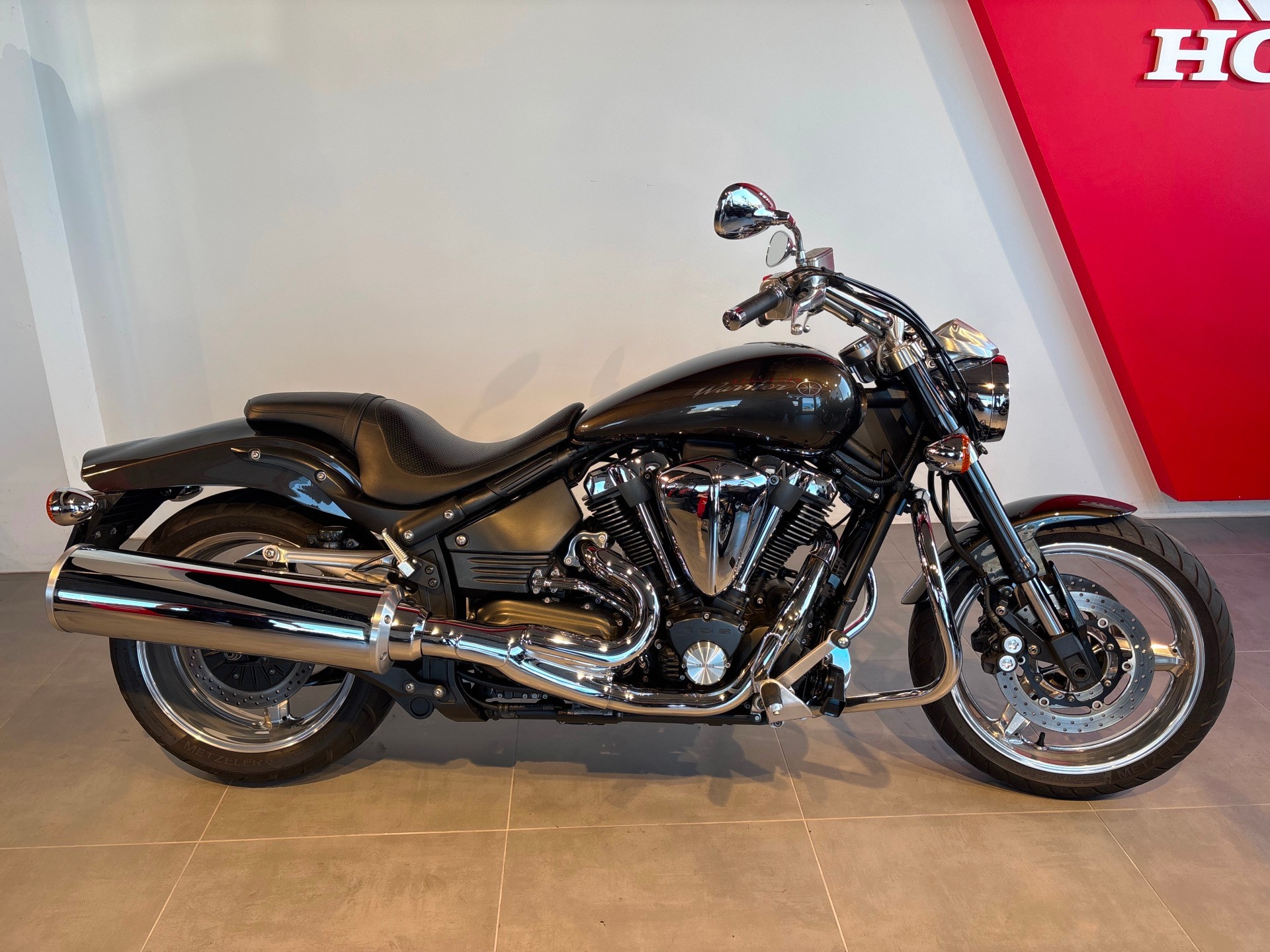 YAMAHA XV 1700 Warrior-showroom-element-1