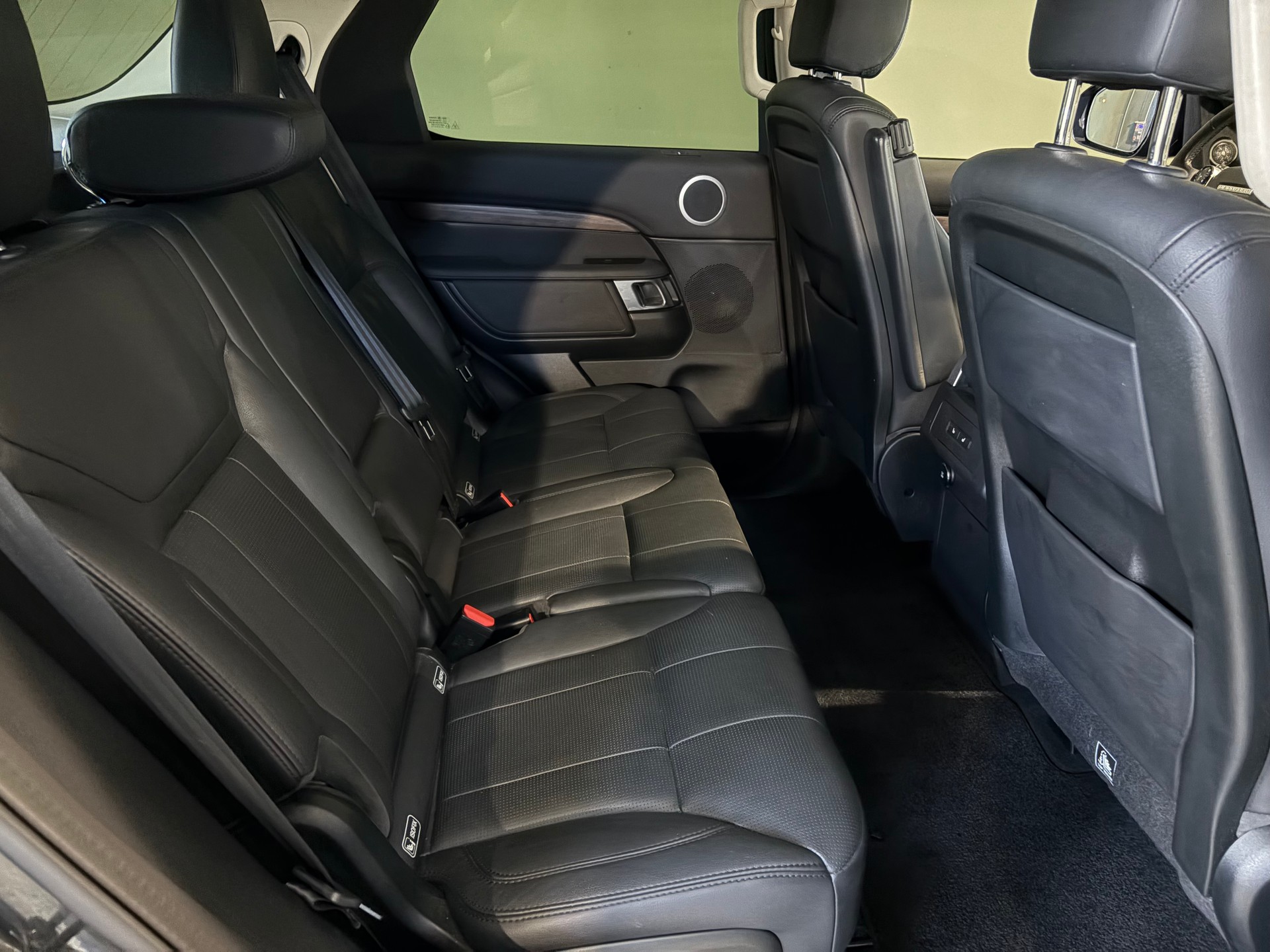 LAND ROVER Discovery 3.0 SDV6 HSE Automatic*CH-Fahrzeug*-image-9