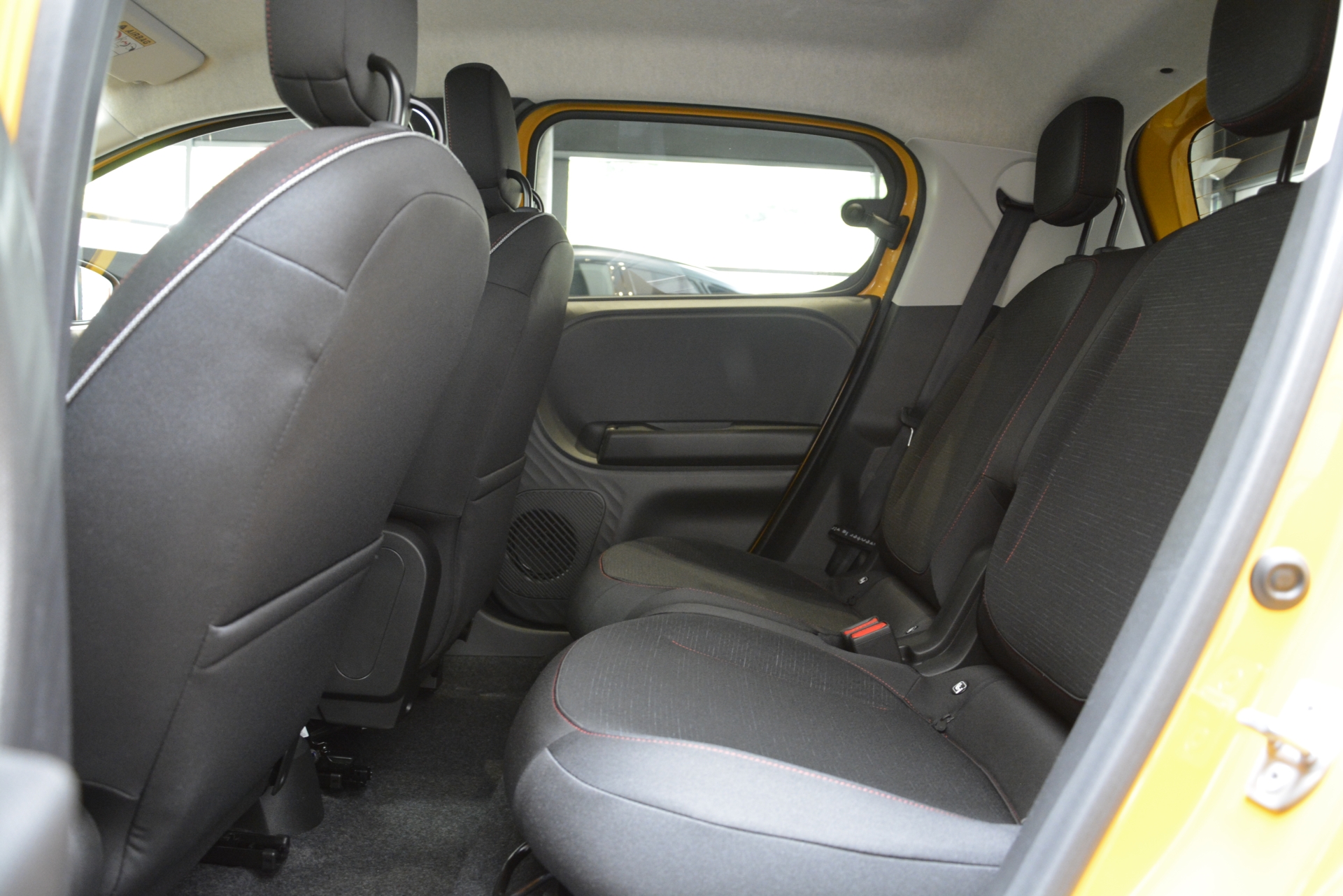 RENAULT TWINGO ELECTRIC techno 80PS Urban Range-image-6